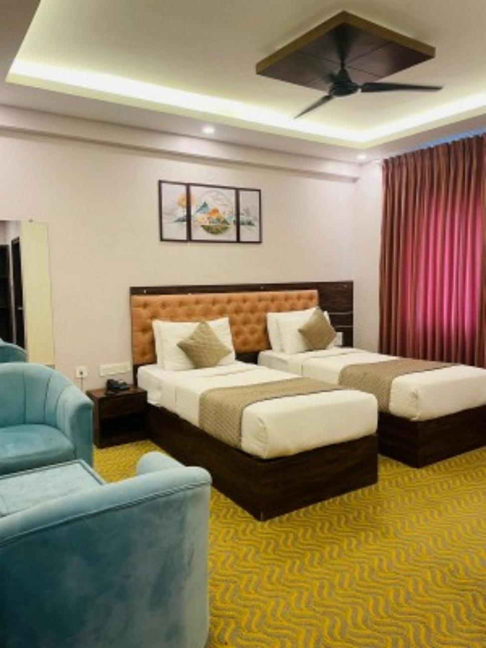 Vovo Hotels Yelahanka Dış mekan fotoğraf