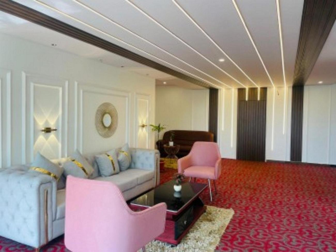 Vovo Hotels Yelahanka Dış mekan fotoğraf