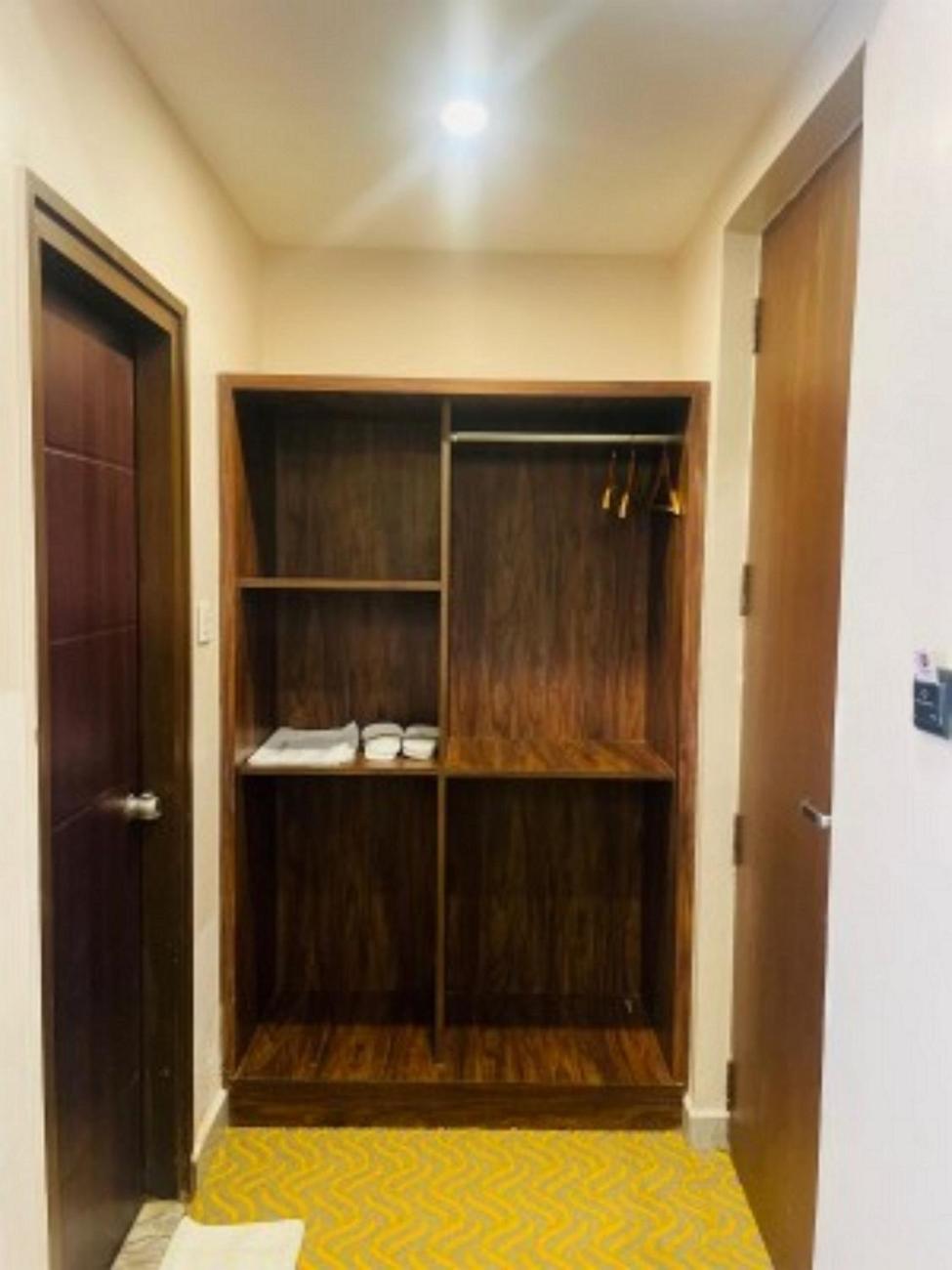 Vovo Hotels Yelahanka Dış mekan fotoğraf