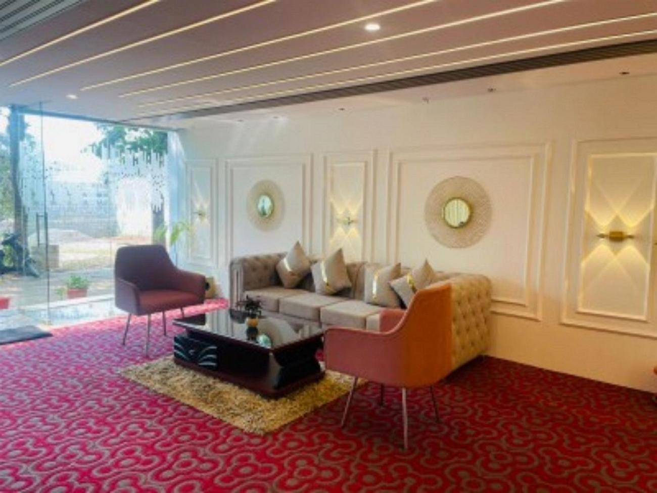 Vovo Hotels Yelahanka Dış mekan fotoğraf